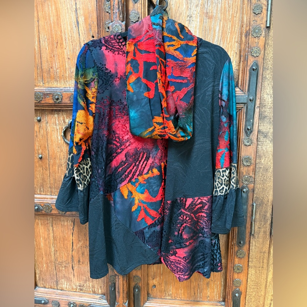 Calessa Vibrant Multicolor Blouse with Black Accents and Scarf EUC LP